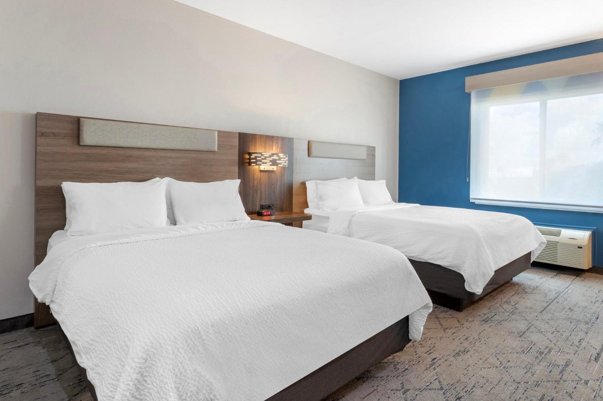 Holiday Inn Express Hotel And Suites Alice By Ihg Екстериор снимка