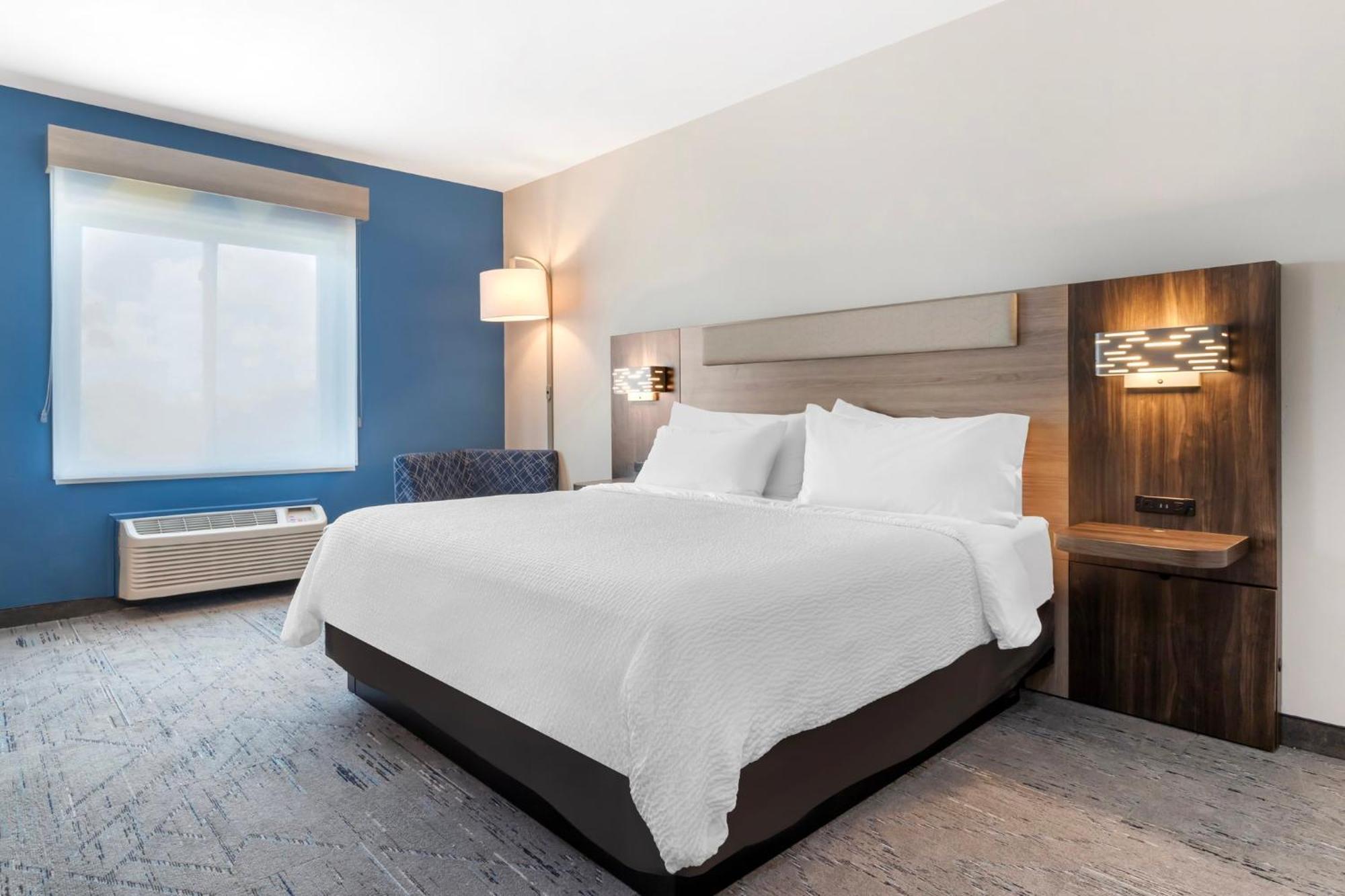 Holiday Inn Express Hotel And Suites Alice By Ihg Екстериор снимка