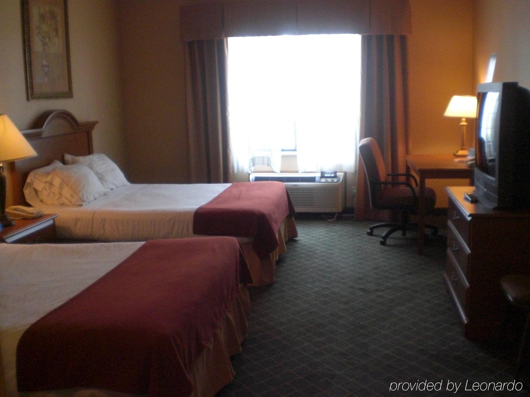 Holiday Inn Express Hotel And Suites Alice By Ihg Стая снимка
