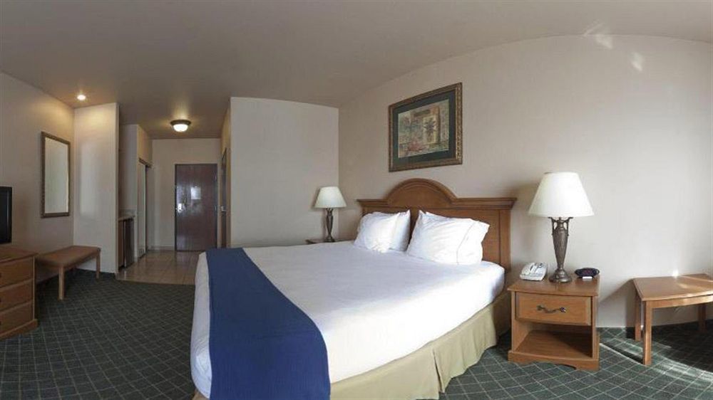 Holiday Inn Express Hotel And Suites Alice By Ihg Екстериор снимка