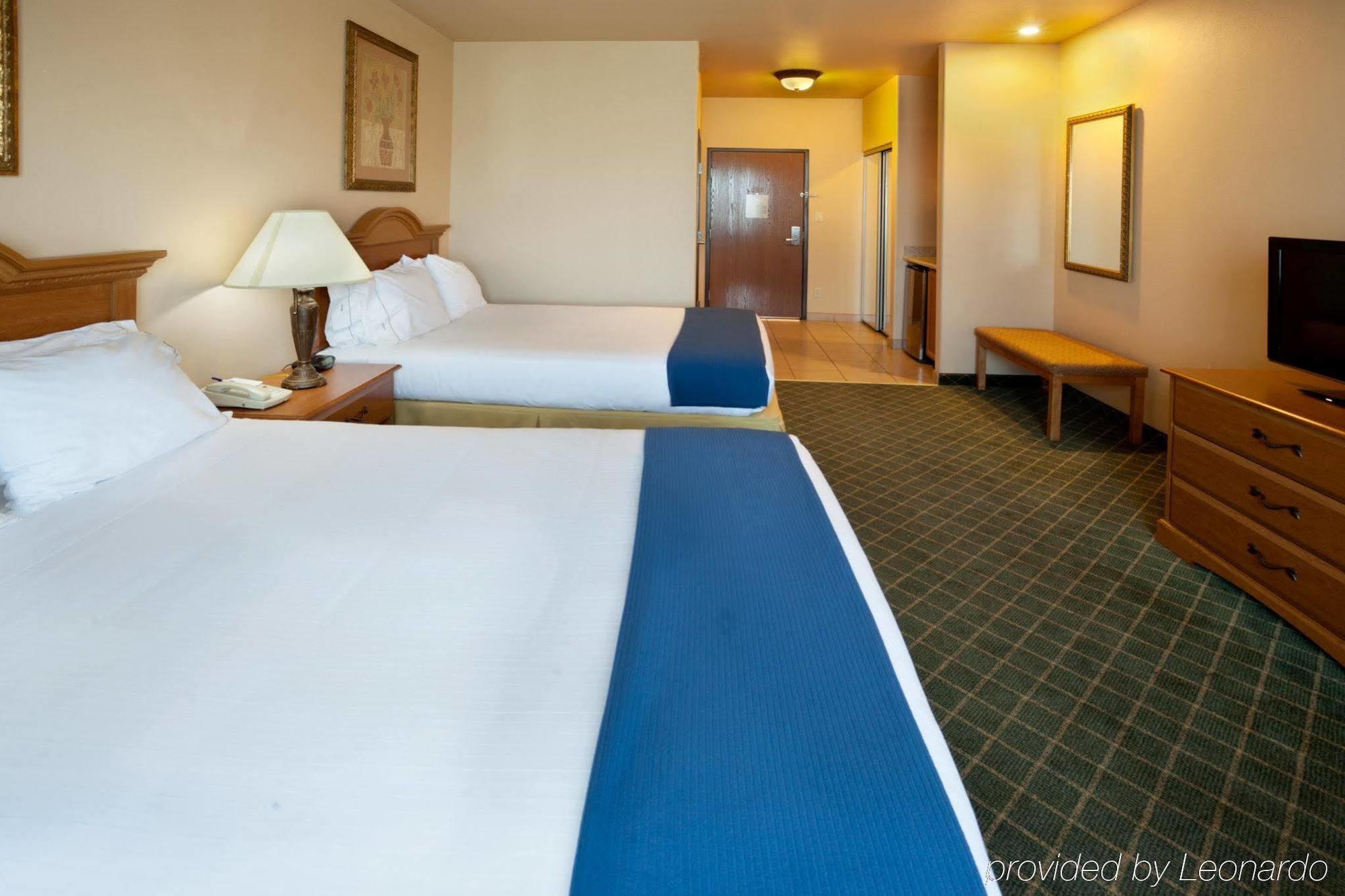 Holiday Inn Express Hotel And Suites Alice By Ihg Екстериор снимка